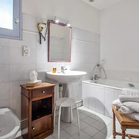 Hotel La Ferme De Thoudiere Saint-Étienne-de-Saint-Geoirs